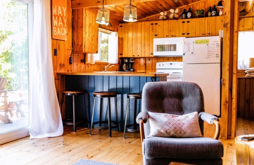 Tobermory Cabaña | The Way Way Back 3 bedroom waterfront cottage with private dock Tobermory