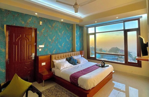 Shoghi Hotel | The waypointinn
