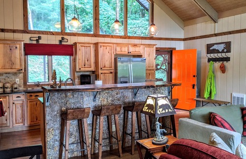 Seven Devils Cabina | THE WEEKENDER: A Boutique Mountain Retreat