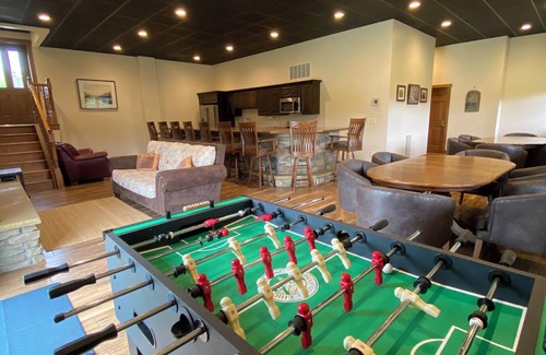 Millersburg Casa | The Welcome Lodge- Ideal for Large Gatherings