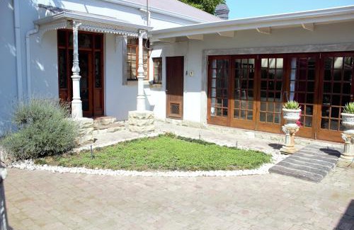Kroonstad Casa | The Well guesthouse/Retreat