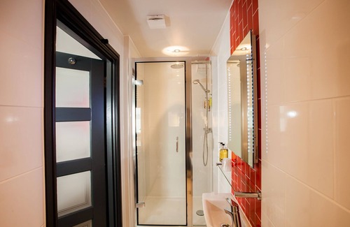 Waterloo Hotel | The Wellington Hotel