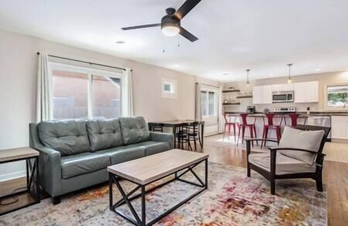 Norton Shores Casa | The Wendover