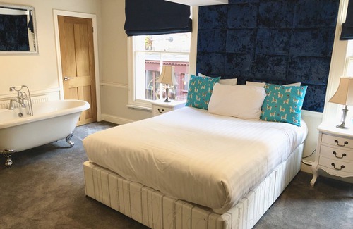 King's Lynn Hotel | The Wenns Chop & Ale House