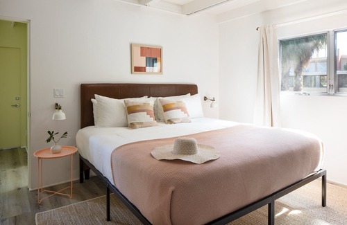 Tahquitz River Estates Hotel | Amplio 2BD / 2BA Flat en Wesley Hotel