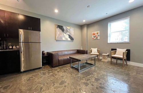 Roanoke Apartamento | The West End Flats Su