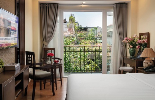 Hang Dao Hotel | The West Hotel & Spa