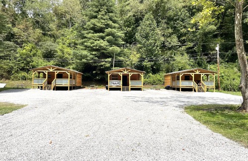 Northfork Cabina | The West Virginia Way, Outlaws Hideaway Cabin 3
