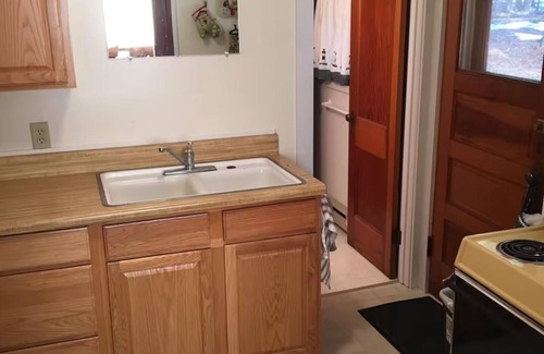 Hessel Cabaña | The Westender Retreat | Amazing Lake Views & Waterfront Dock House