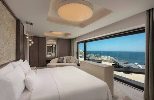 Paceville Hotel | The Westin Dragonara Resort, Malta