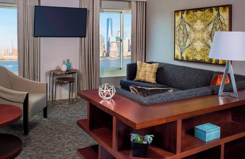 The Waterfront Hotel | The Westin Jersey City Newport