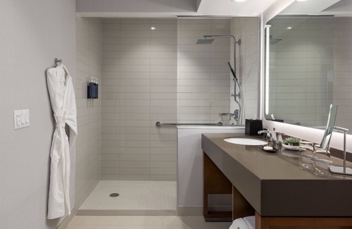 Downtown San Diego Hotel | The Westin San Diego Bayview