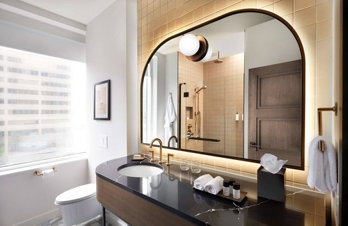 Downtown Calgary Hotel | The Westley Hotel - Tapestry Collection by Hilton