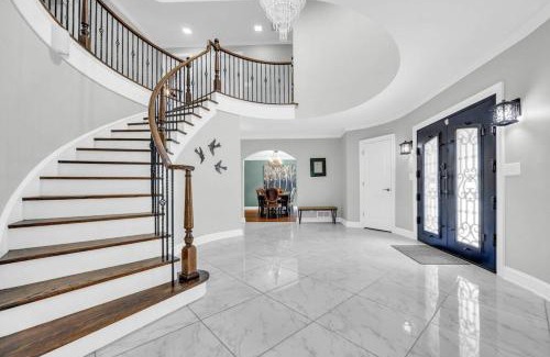 Athens Casa | The Wexford French Chateau w Pool