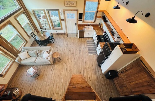 Cullowhee Casa | The Whee Farm Bro Haus: Farm Stay in the Smokies