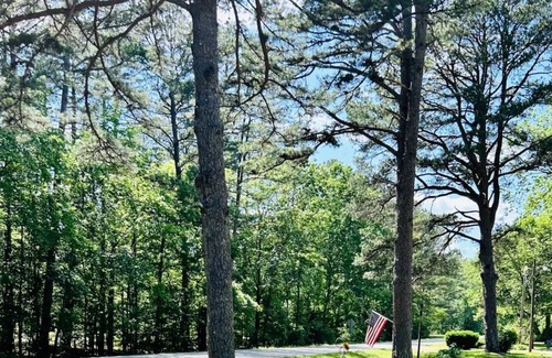 Piedmont Cabina | The Whispering Waters Cabin