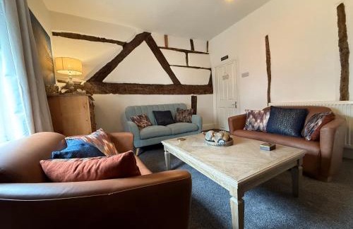 Whitchurch Apartamento | The Whitchurch Apartment- The Painted Rooms