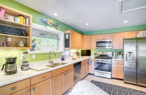 Rio Apartamento | The White Elephant Inn Getaway w/ Pool & Hot Tub!