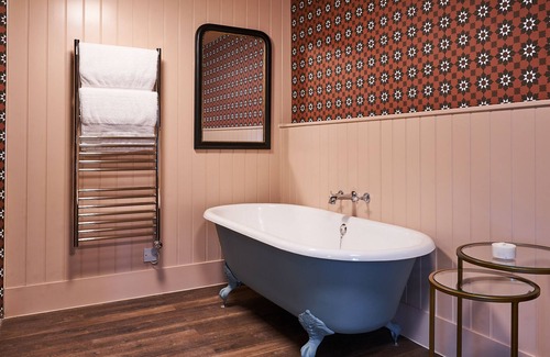 Dorking Hotel | The White Horse