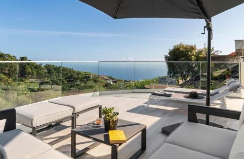 Canhas Casa | The White House by An Island Apart