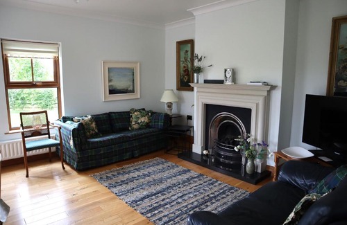 Enniskillen Casa | The White House