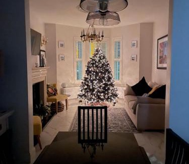 Newry Casa | The White House