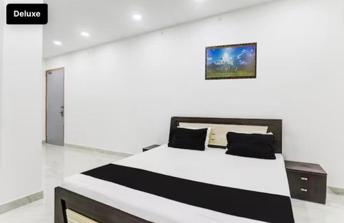 Gorakhpur Casa | The white house guest house