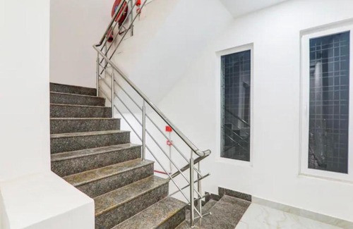 Gorakhpur Casa | The white house guest house