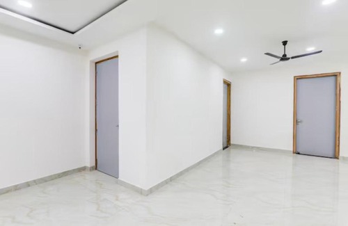 Gorakhpur Casa | The white house guest house