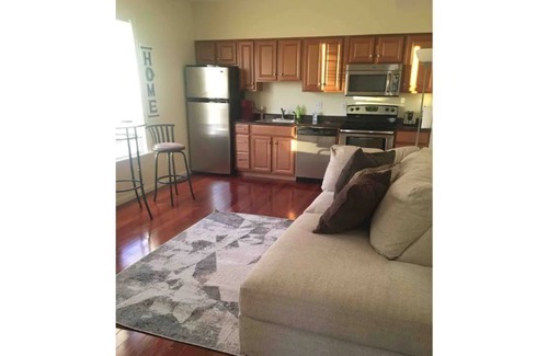 Niskayuna Apartamento | The White House is just right for you