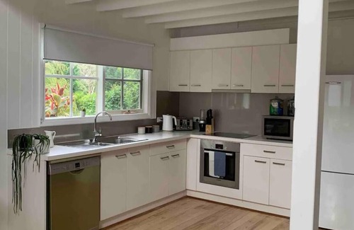 Metung Casa | The White House- Loft