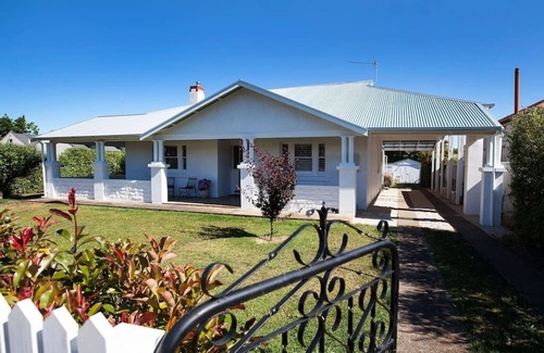 Penola Casa | LA CASA BLANCA el mejor alojamiento que se ofrece en Penola.
