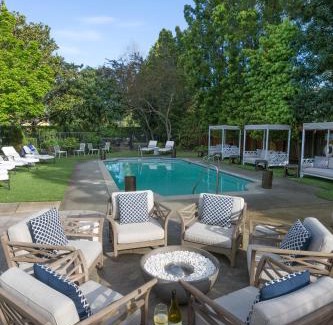 Napa Hotel | The White House Napa Valley