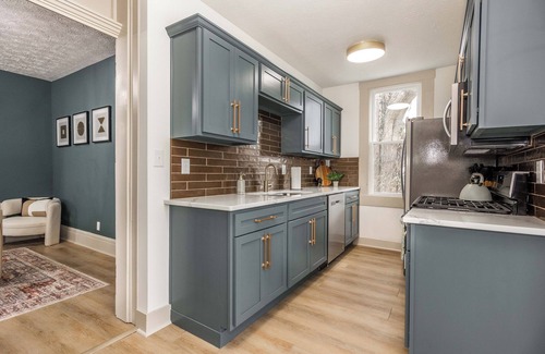 New Albany Casa | The White House on Oak - Minutes from Louisville