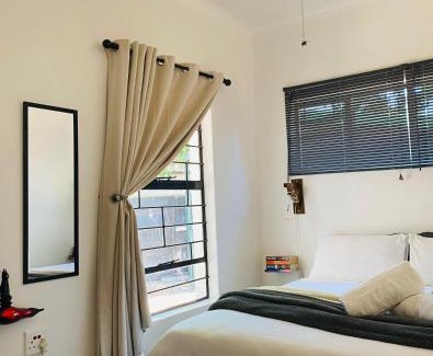 Hartbeespoort Apartamento | The White House