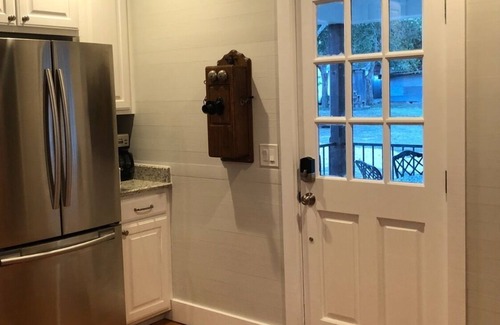 Warrenton Cabaña | The White Magnolia Cottage