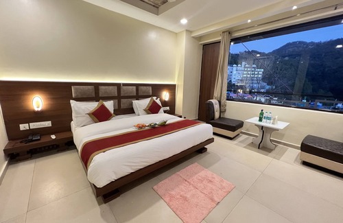 Banikhet Hotel | The White Orchid Dalhousie