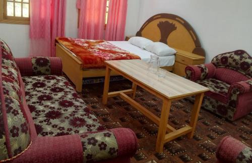 Hunza Casa | The White Peak Guest house and Restaurant