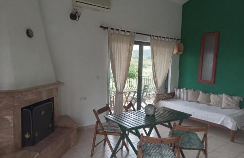 Ormilia Apartamento | The White Rabbit Guesthouse Eco-Lodge "Cosy Apartment"