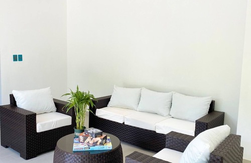 Guayacanes Cama Y Desayuno | The White Rock Hotel BB