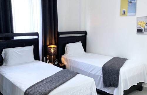 Guayacanes Complejo | The White Rock Resort