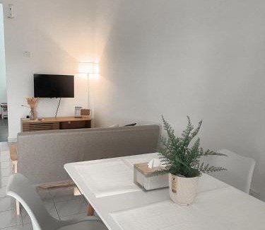 Kampung Serandu Casa | The White Sands Homestay Pekan Pahang