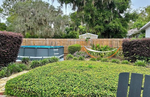 Ocala Cabaña | The White Swan - Pool House - Pets Welcome