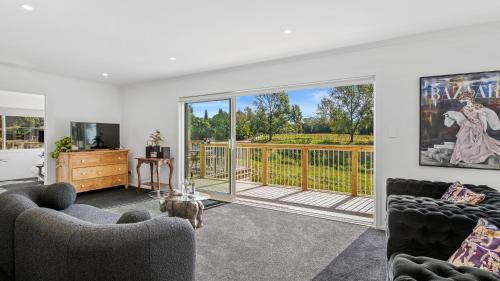 Lepperton Casa | The Whitehouse - Lepperton Holiday Home