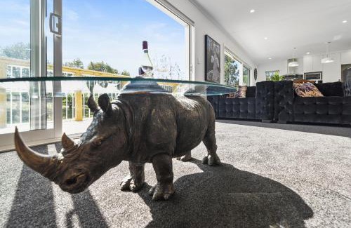 Lepperton Casa | The Whitehouse - Lepperton Holiday Home
