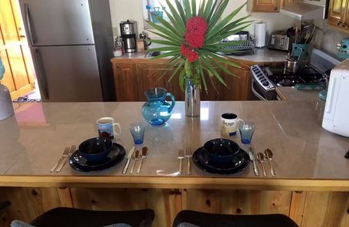Isla de Utila Casa | The Whole Hibiscus - Pool & Ocean Front!