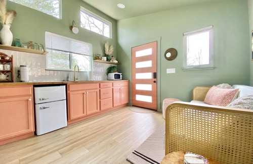 Noel Cabina | The Whole Property to Yourself - 3 Cozy Elk Riverfront Tiny Cabins at High Bank