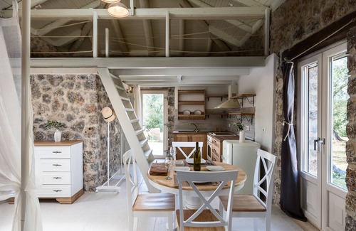 Dassia Cabaña | The Wild Cyclamen Stone House and Estate