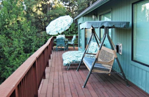 Twain Harte Cabina | The Wilderness Lodge in Twain Harte