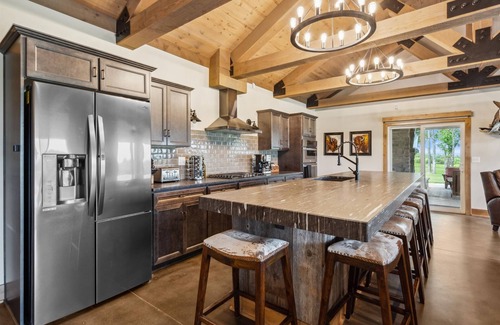 Princeton Casa | The Wilderness Lodge | Private 440-Acre Luxury Escape Outside of Kansas City